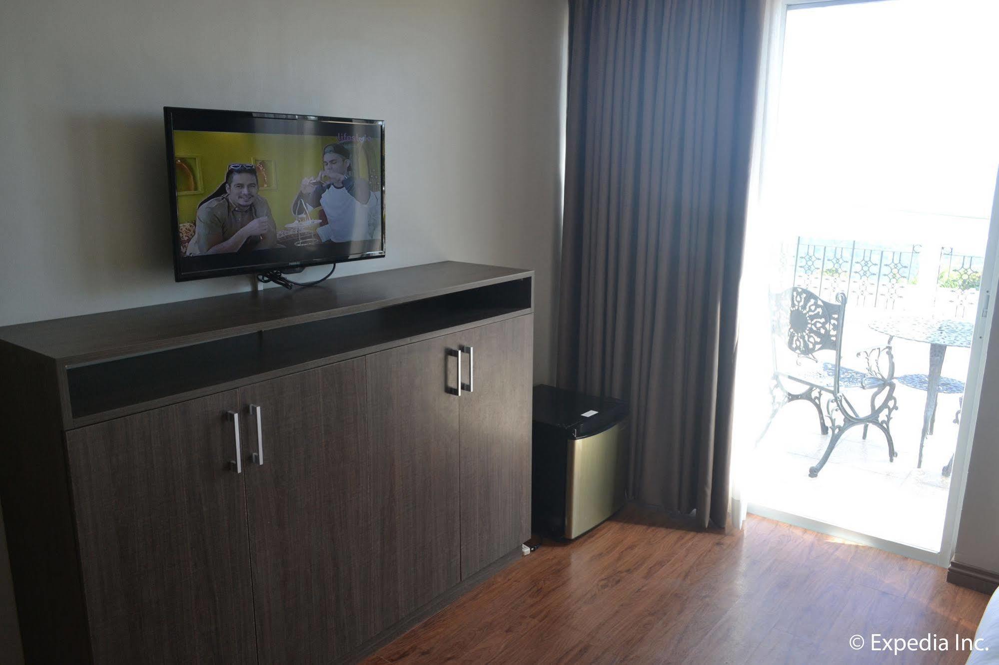 Vista Real Hotel تاجيتاي المظهر الخارجي الصورة